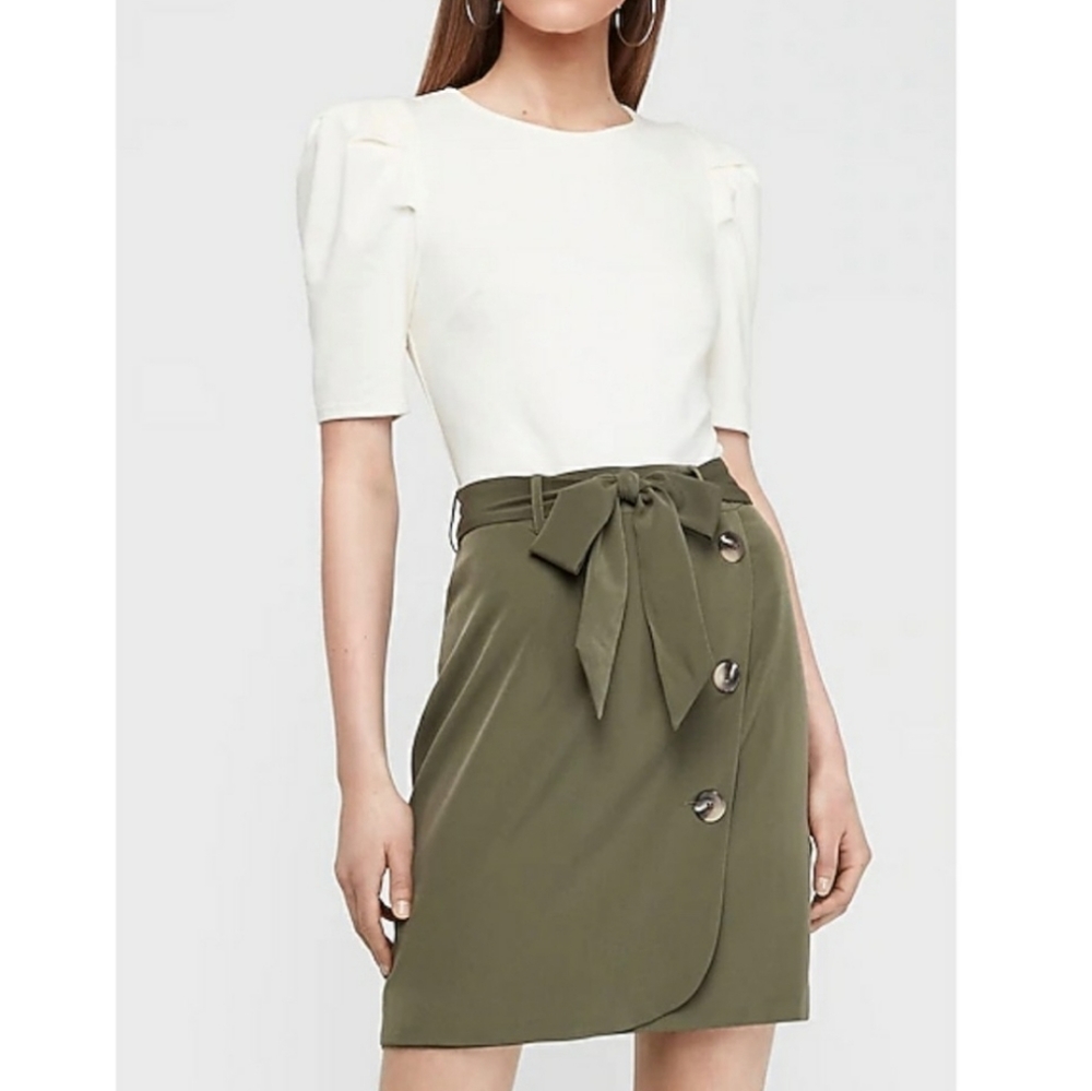 Nwt Express Dress size Medium